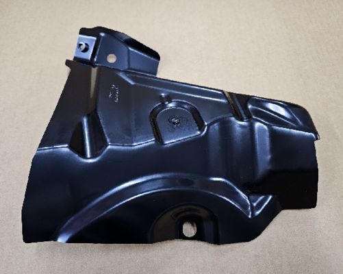 Tesla Model Y Prawa ręka Dolne skrzydło 32x32x8