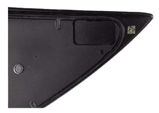 Pokrycie portu ładowania - w lewo dla Tesli Model 3 ((2023+) 1715104-00-B