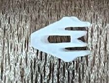 Zaczep krawędziowy 6MM do Tesli Model X, lewa strona, 2R, montaż osłony bocznej IB/OB 1496105-00-B